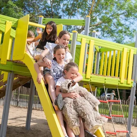 Camping Domaine Les Epinettes Saint-Gervais (Vendee)
