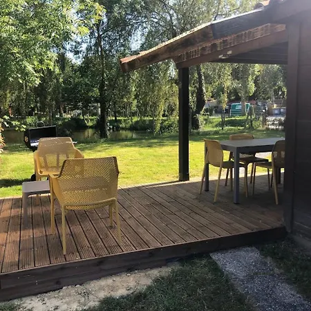 Campsite Domaine Les Epinettes