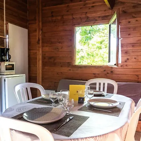 Kemping Domaine Les Epinettes