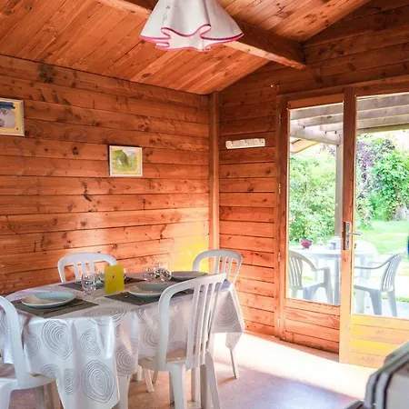 Camping Domaine Les Epinettes Saint-Gervais (Vendee)