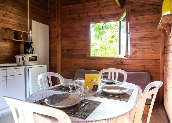 Campsite Domaine Les Epinettes